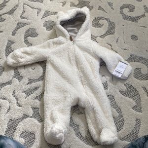 NWT Carters 3 month Hooded Sherpa in white